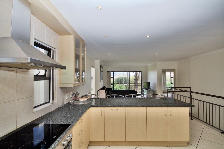 4 Bedroom Property for Sale in Plattekloof Western Cape